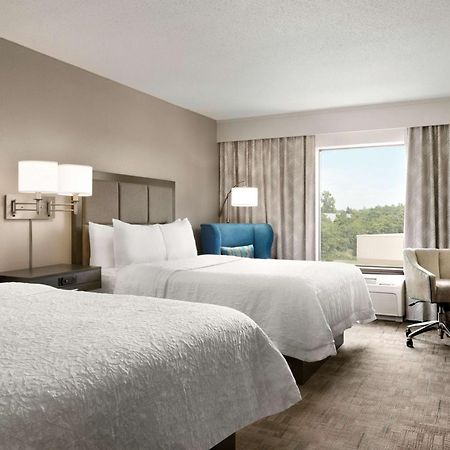 Hampton Inn Stow מראה חיצוני תמונה