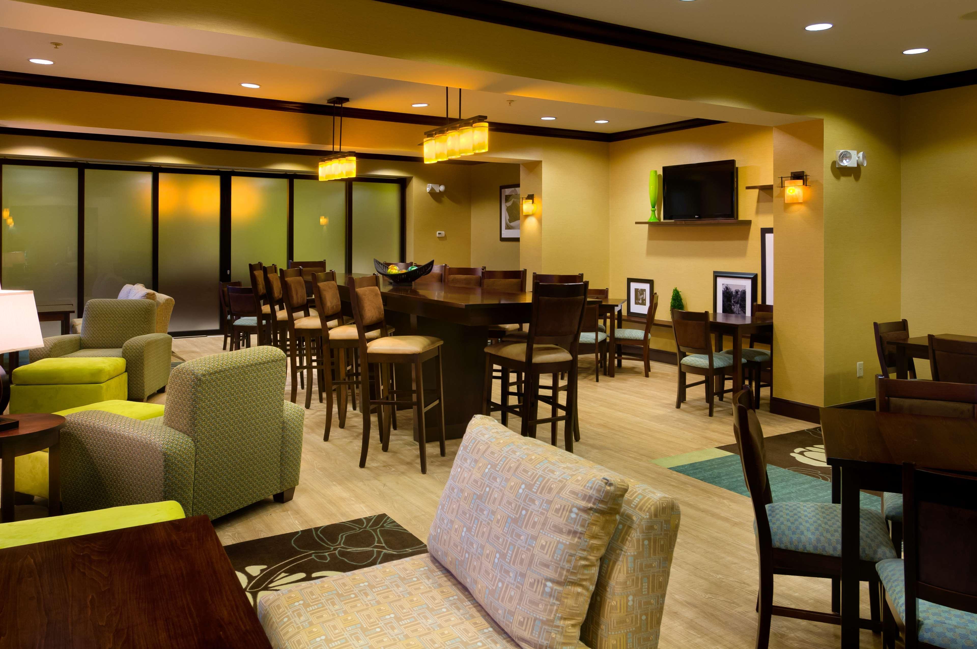 Hampton Inn Stow מראה חיצוני תמונה