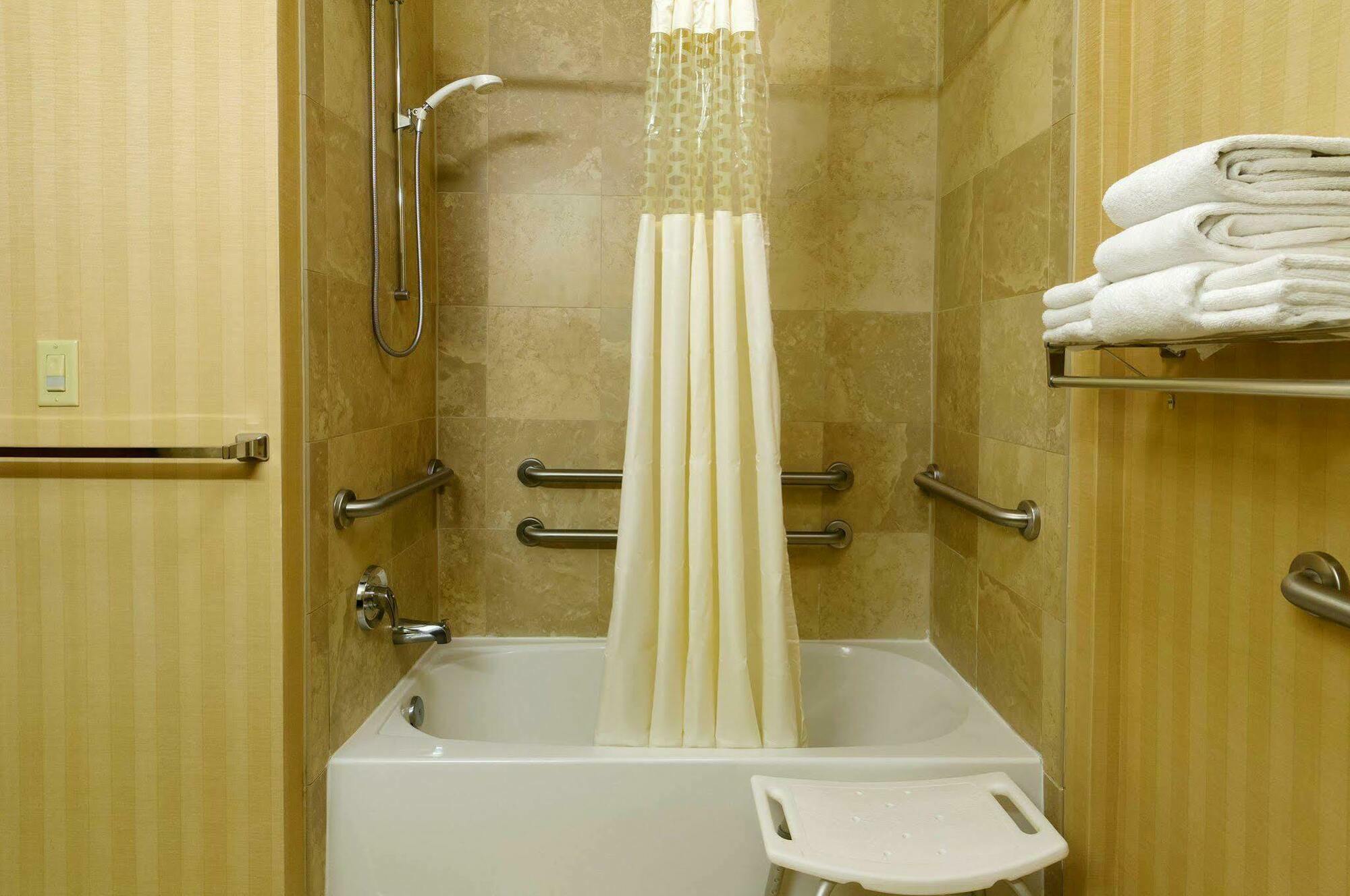 Hampton Inn Stow מראה חיצוני תמונה
