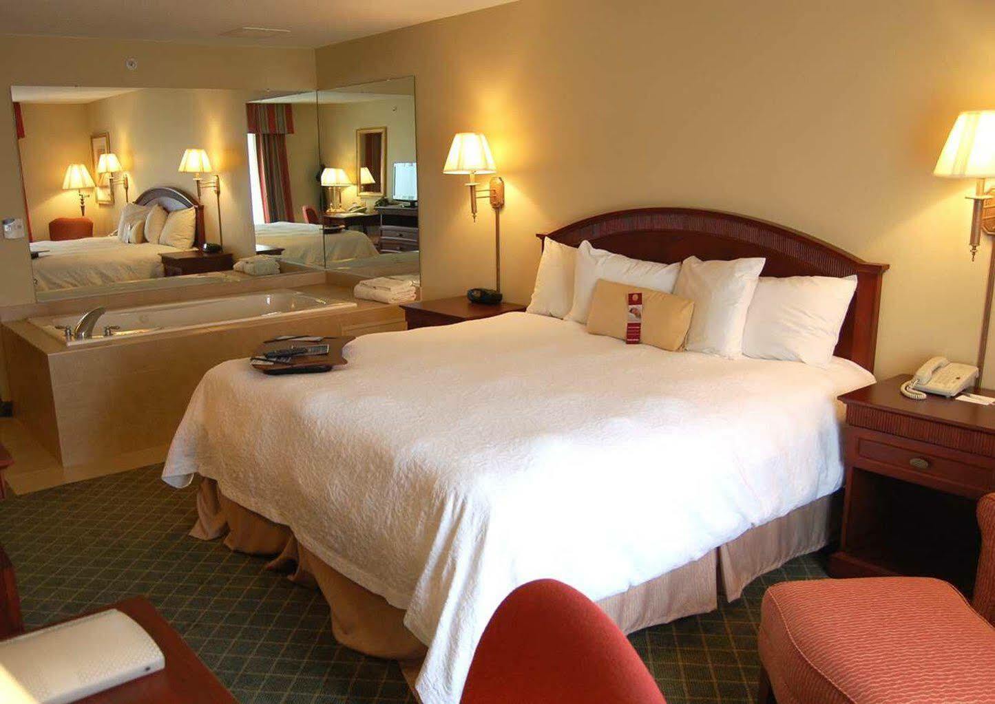 Hampton Inn Stow מראה חיצוני תמונה